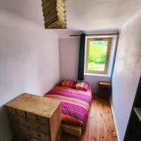 Cosy au pied du pic bugarach, hotel u gradu Bugarach
