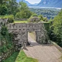 da Paola monolocale, хотел в Osoppo