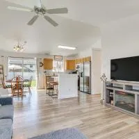 Charming Home w/ Patio: 3 Mi to Hayden Lake!, hotelli kohteessa Hayden