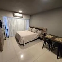 Maipú y Avenida Pellegrini - Parking privado con costo adicional, מלון ברוסאריו