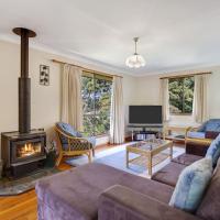 Cedar Lodge - Cosy Mountain Retreat 2 Bedroom