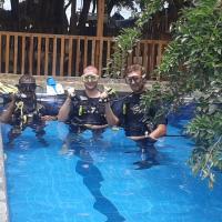 DEEP SEA RESORT PADI DIVE CENTER, hotel di Amirthakaly