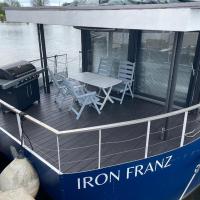 Hausboot Iron Franz- Entspannung auf dem Wasser, hotel en Hafen, Düsseldorf