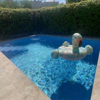 Spectacular villa with pool in Madrid and privacy