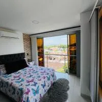 Lujoso Apartamento para Vacaciones y Negocios, hotel a Cartago