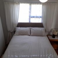 Megs Accommodation, hotel u gradu 'Kamieskroon'