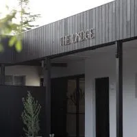 The Lodge - 4 Luxury Central Private Studio Rooms - Free wifi, hotel v destinaci Mount Gambier