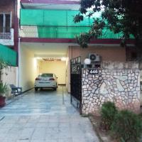 Rose Lodges Guest House, hotel a Islamabad, G-9 Sector