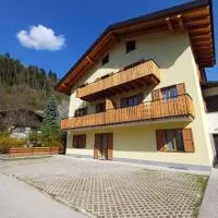 Fiore, hotel u gradu Pjeve Di Ledro