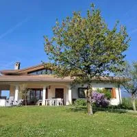 Etage entier independant d une villa , avec terrasse, jardin, 2 a 6 personnes, ξενοδοχείο σε Arba