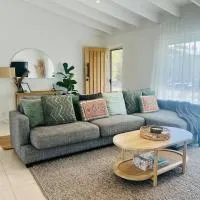 Cosy Beach House - Near Hot Springs., hotel a Tootgarook