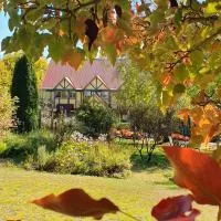 Oaktree Guest House, hotel en Narbethong