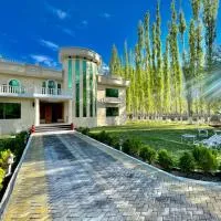 Skardu Saraye Hotel & Resort, viešbutis mieste Skardu
