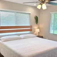 Air Conditioned! Paradise Park Brand new 2-bedroom Suite, hotel di Keaau