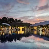 Green Mango Resort, готель у місті Danao