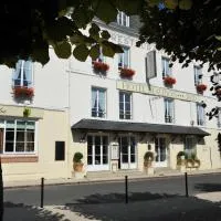 Logis Hotel Beaudon, Hotel in Pierrefonds
