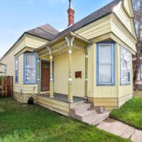 The Zinnia Victorian Charm with Mountain Views