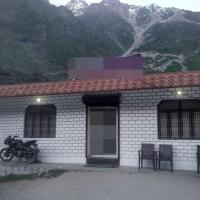 Hotel Badrinath Charan, hôtel à Ghāstoli