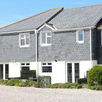 BY THE BEACH, dog friendly cottage with parking