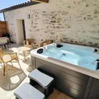 La Vie En Gîte (La Grange & Spa), hotel in Sainte-Florence
