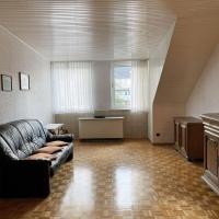 Nahe Düsseldorf Flughafen und Messe, charmante 3-Zimmer-Wohnung mit Küche, hôtel à Duisbourg (Grossenbaum)