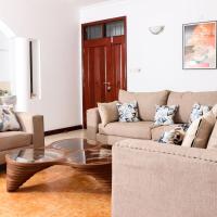 TANISHIA APARTMENTS, hotel in Bamburi Beach, Mombasa