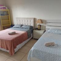 Apto de 2 quartos com AR localizado no centro sul, hotel near Sepe Tiaraju Airport - GEL, Santo Ângelo