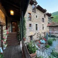 Posada la Trebede, hotel sa Perrozo