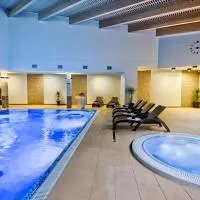 Viesnīca Hotel Zimnik Luksus Natury Spa & Wellness pilsētā Ščirka