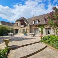 Chambres d'Hotes chez Renée，Le Charmel的飯店