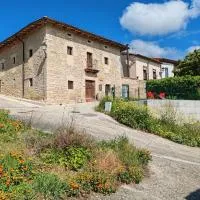 Caserío `The Formicary´, hotel a Antezana de la Ribera