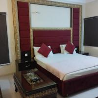 Hotel Shelton, хотел в района на D.H.A., Карачи