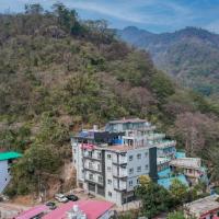 Levelup Plus Pinaaki Inn, hotel em Rishikesh