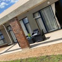 Remarkable 2-Bed Apartment in Harare, hotel u gradu 'Harare'