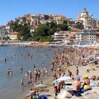 Casa Marina 50 mt dal mare, hotel i Imperia