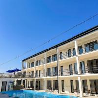 Міні-готель TURIN з басейном на Кароліно-Бугазі, hotell i Karolino-Buhaz