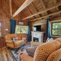 Too cute-Queen-Log cabin charm-Kitchen-The Happy Hound, hotel a Alma