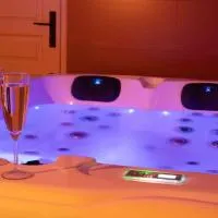 Suite & SPA privatif Domaine des Demoiselles, hotel em Hauteville
