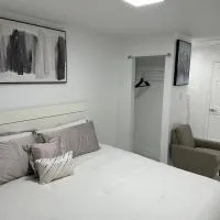 Adrien Guest Studio, Hotel in Miami Gardens