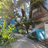 Saikani Beach Resort & Restaurant, hotell i Virāmpattinam