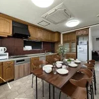 Luxes by b hotel - 2Br Apt for 10ppl Very Good Location, hotel v destinaci Hijiyamachō