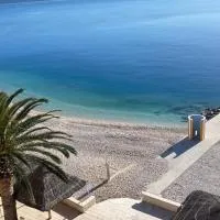 Penthouse Villa Spomenka top floor apartment on central beach, hotel en Podgora
