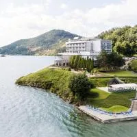 Hotel Eurobus, hótel í Kaluža