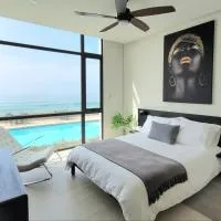 Luxury Beachfront Condo in Rosarito Pool & Jacuzzi, hotel di Rosarito
