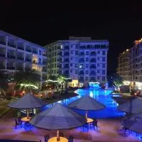 Grand Blue Beach Condo - Laem Mae Phim Beach, hotel v destinácii Mae Pim