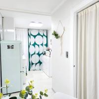 Near Mangwon Market, 5mins to Hongdae Station by car، فندق في Mangwon-dong، سول