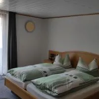 Gasthof Zur Goldenen Sonne, hotel u gradu Remptendorf