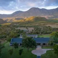 Swartberg Private Game Lodge、オーツホーンのホテル