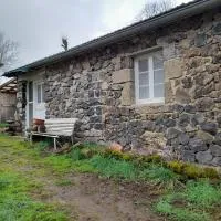 maisonnette pres des bois, Hotel in Fontannes
