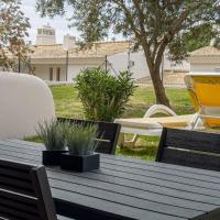 Apartment with 2 bedrooms, 2m to the beach, hotel em Arma&ccedil;&atilde;o de P&ecirc;ra